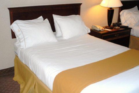 Holiday Inn Express Waterbury Εξωτερικό φωτογραφία