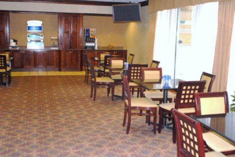 Holiday Inn Express Waterbury Εξωτερικό φωτογραφία